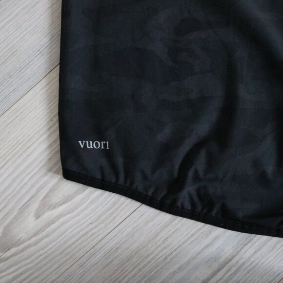 Vuori Trainer Shell Jacket Charcoal Camo Men's M Performance Gym Full Zip V512 - Picture 8 of 10